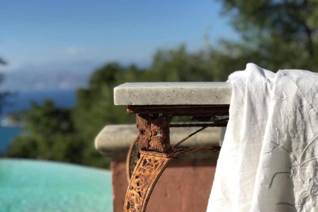Beautiful 3-bed With Pool And Amazing Views * Agios Stefanos (Thinali)