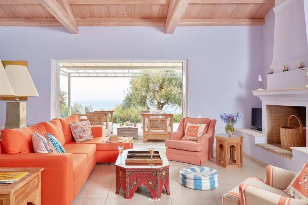 Beautiful 3-bed With Pool And Amazing Views * Agios Stefanos (Thinali)