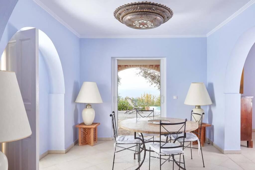 Beautiful 3-bed With Pool And Amazing Views Villa